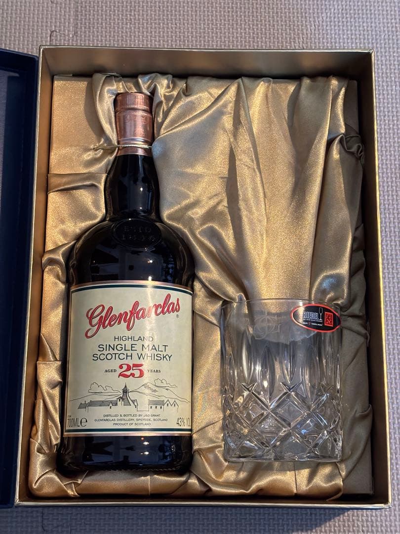 Glenfarclas 25年 リーデルグラスセット700ml 限定