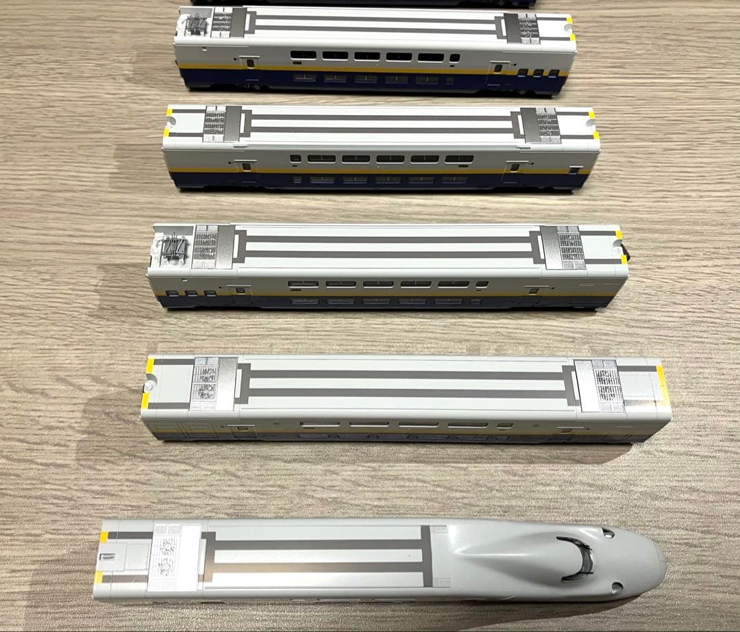 KATO E4系新幹線Max8両セット10-292、293