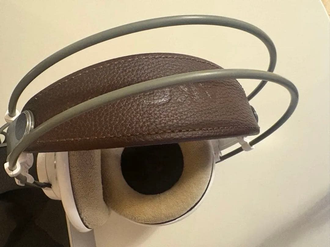 AKG K701 有線ヘッドホン ホワイト