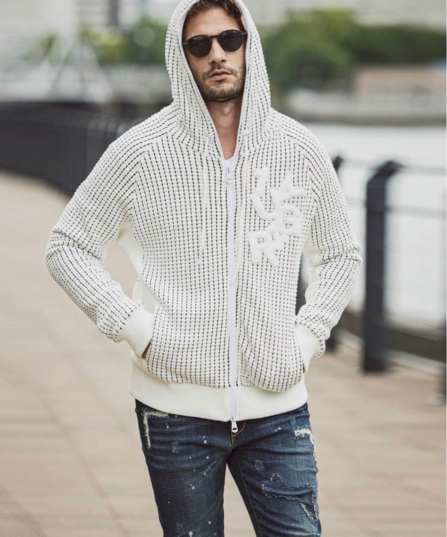 1PIU1UGUALE3 RELAX ランダムロゴワッフルリブパーカー