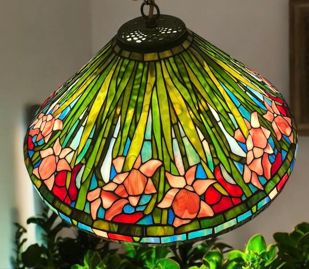 巨大な20インチ　水仙　ティファニー　吊り下げペンダントライト 3灯