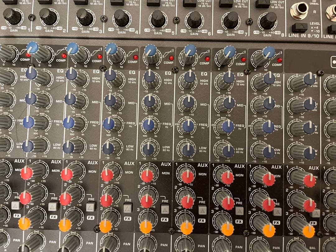 ☆極美品 ベリンガー XENYX X2222USB 16ch アナログミキサー