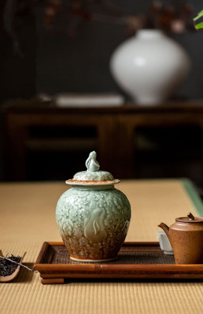 中国美術 茶筒 茶器 茶入れ 茶道具 青磁 花が咲きます似錦お茶の缶