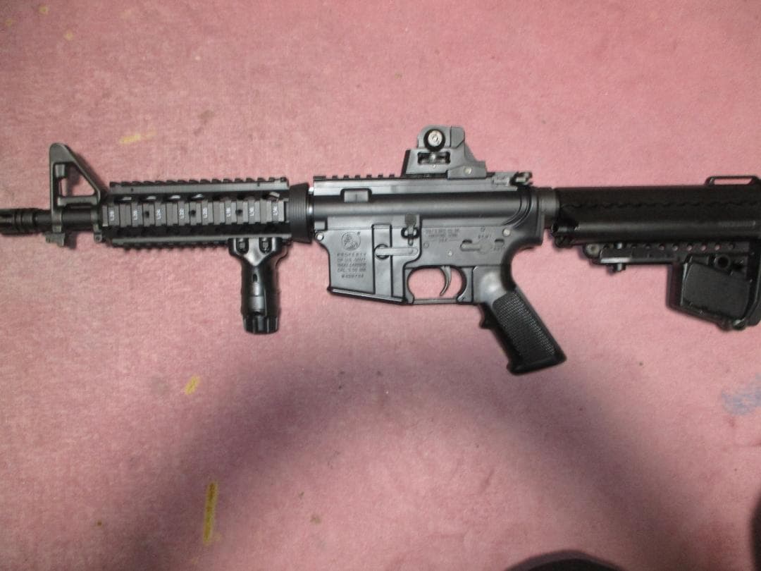 東京マルイ CQB-R 　次世代電動ガン 充電器、バッテリー付き