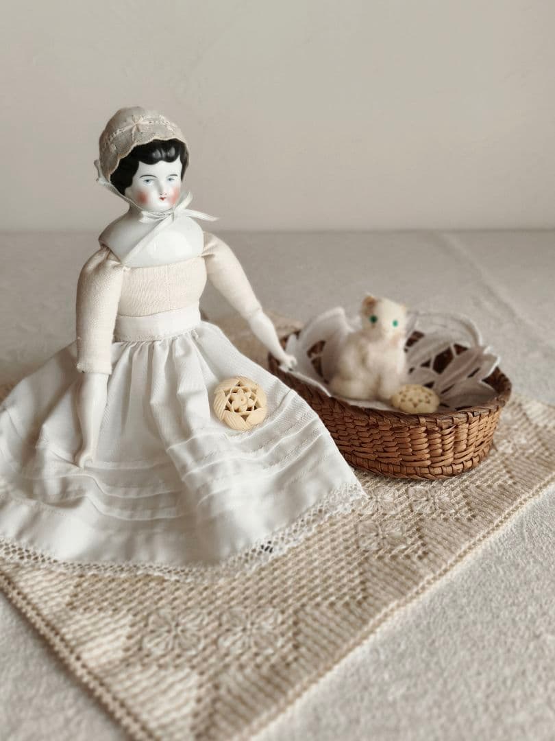 【✳︎toto✳︎さま】vintage ✵ 彫りのお花クリップ * イヤリング