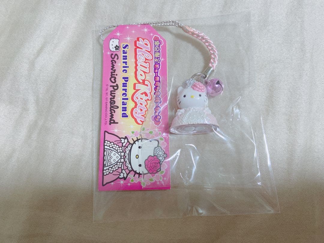 【激レア】 ハローキティ サンリオ ピューロランド 限定 ドレス ストラップ