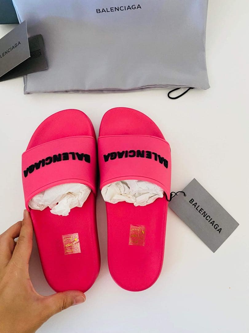 ラッピング・包装 Balenciaga