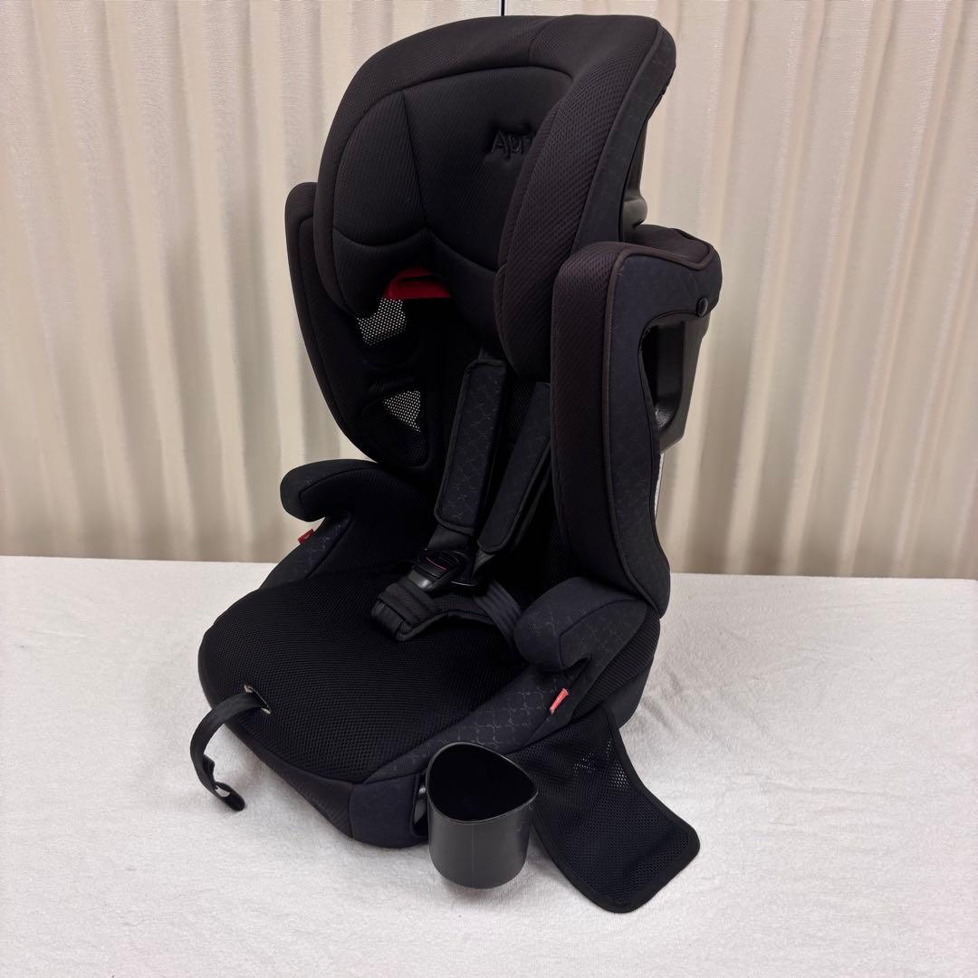 クリーニング済☆美品☆1〜11才まで　アップリカ　エアグルーヴ　プラス　ブラック