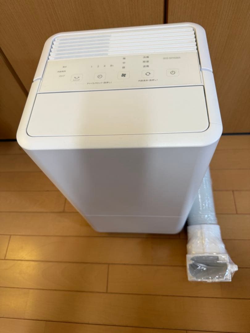 【美品】アイリスオーヤマ ICA-0301G コンパクトクーラー 2023年製