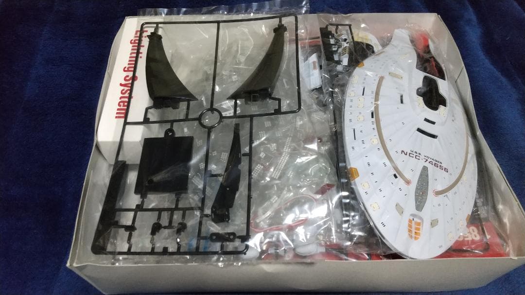 専用　BANDAI U.S.S.VOYAGER　NCC-74656 絶版 希少品