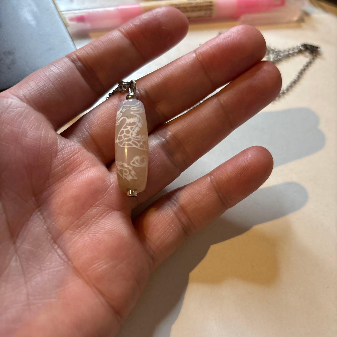 悪いことがなくなってきてる！天珠を一つは持ちたい！綺麗な白龍白天珠さま！綺麗！