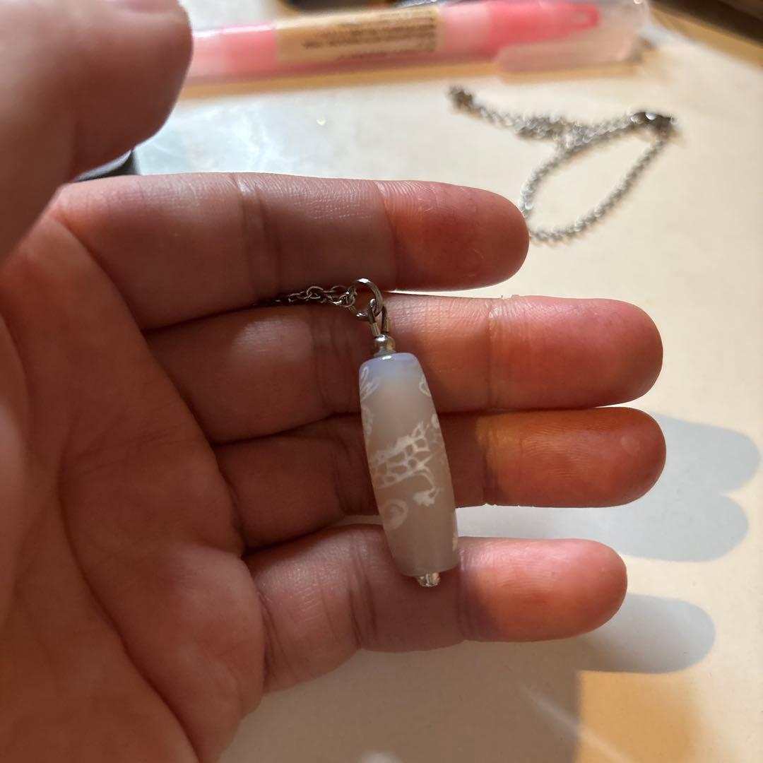 悪いことがなくなってきてる！天珠を一つは持ちたい！綺麗な白龍白天珠さま！綺麗！