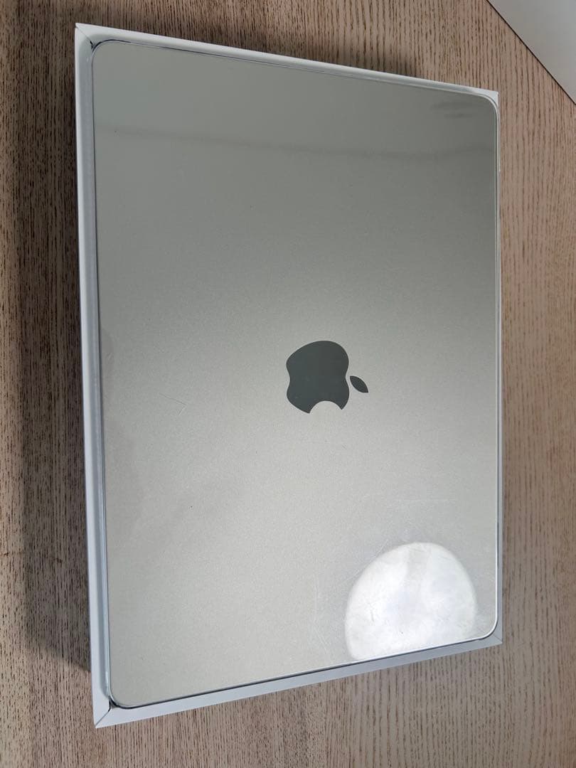 MacBook Air 13インチ　2022年 256GB