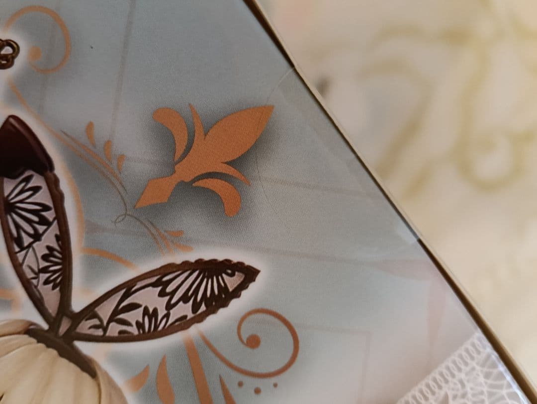 新品同様赤倉イラスト 不思議の国のアリスフィギュア初音ミク好きにロリィタメイド