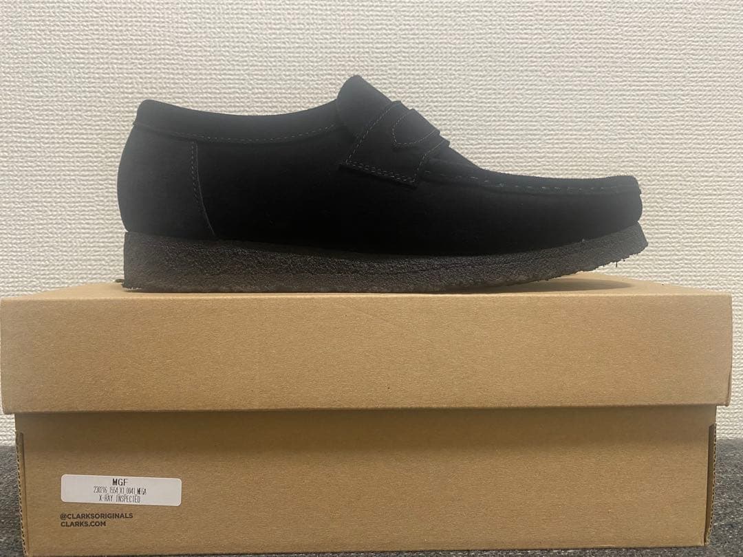 靴 Clarks Wallabee Loafer