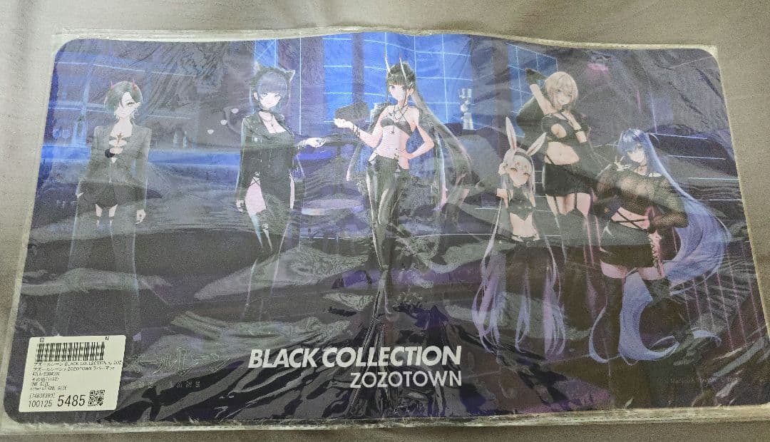 ZOZOTOWNコラボ　ラバーマット アズールレーン グリッドマンユニバース