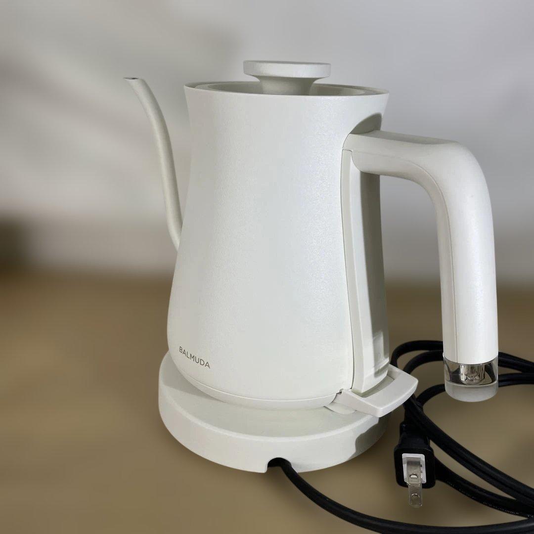 極美品　BALMUDA バルミューダ　電気ケトル ホワイト
