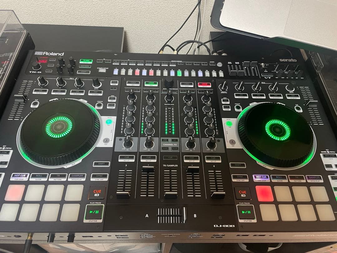 Roland DJ-808 Serato DJコントローラ 808 ローランド