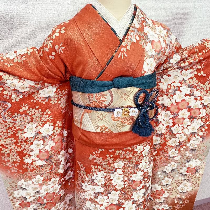 507z15☆華やか 振袖 古典柄 金彩 朱色⭐︎成人式 結婚式