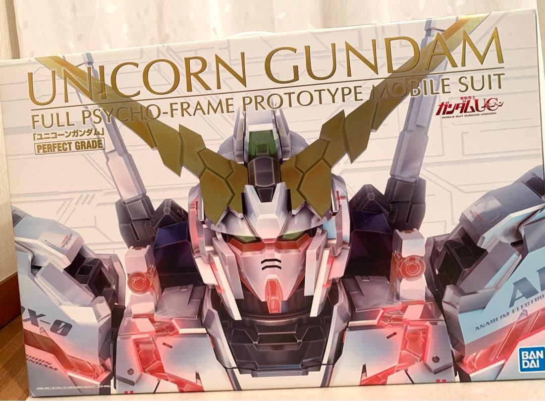 PG 1/60 RX-0 ユニコーンガンダム 未開封 新品 外箱ダメージあり