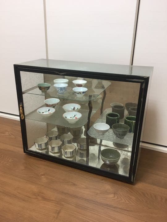 【茶碗・ぐい呑・お猪口】ガラス飾りケース＋20点セット