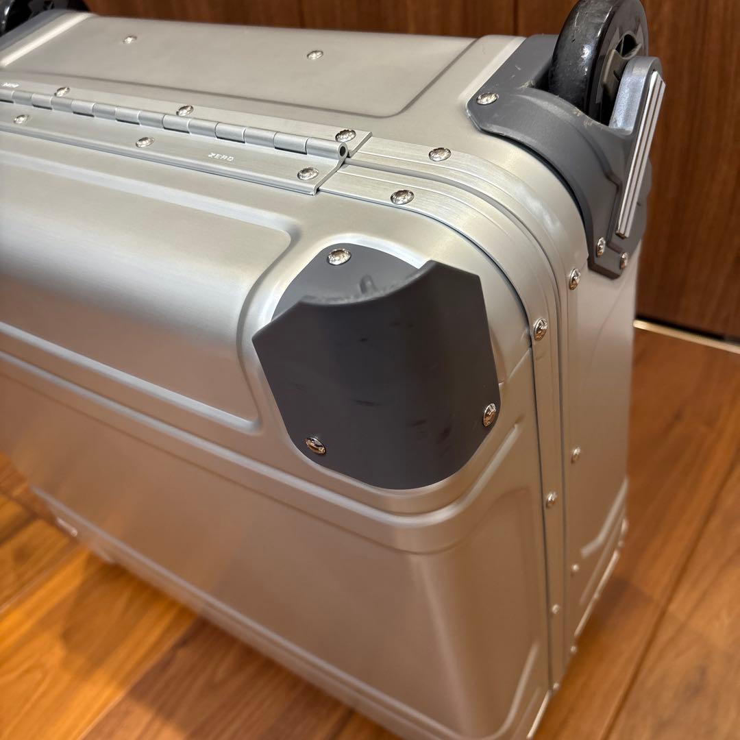 ゼロハリバートン　Two-Wheel Business Case 29L