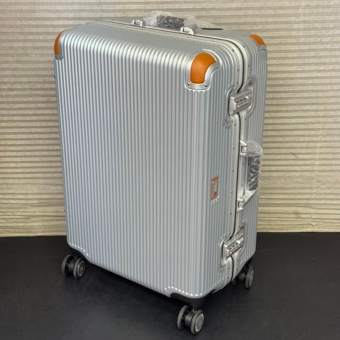 ☆未使用　スイスミリタリー プレミアム Cタイプ 64L SM-C624