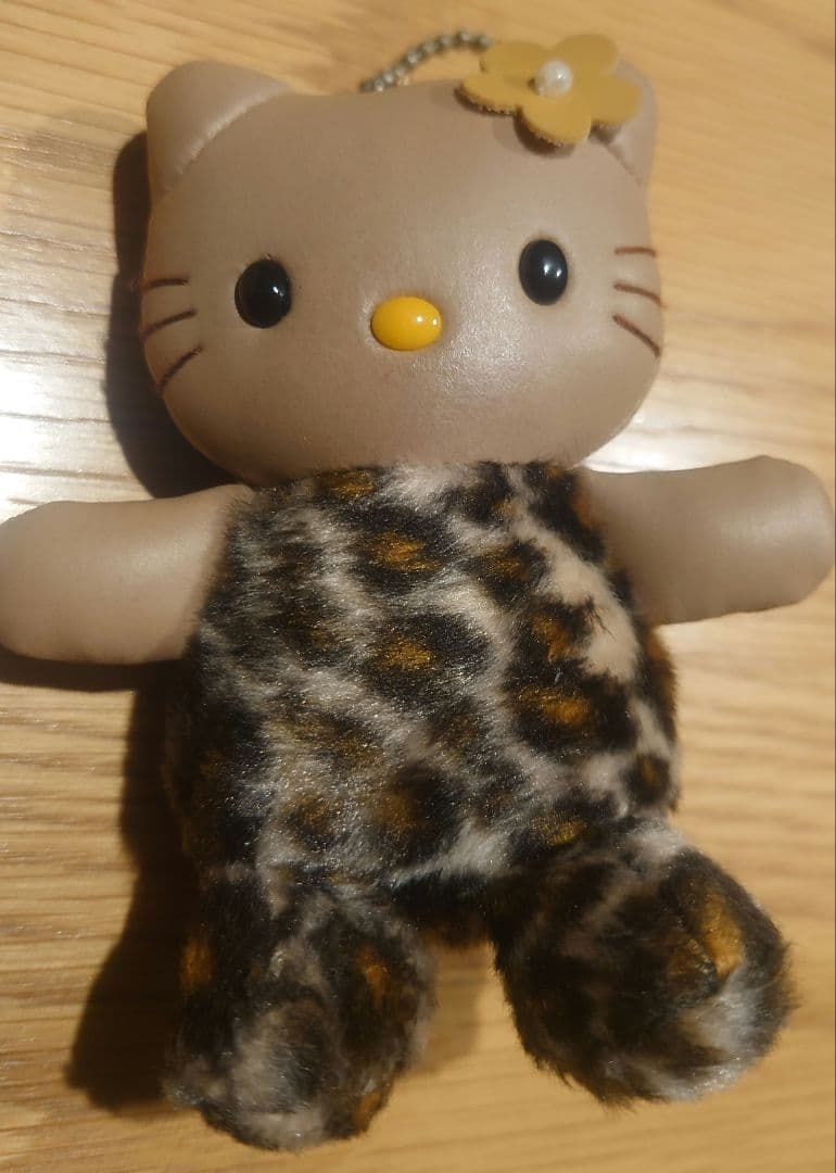 ハローキティ ヒョウ柄マスコット 2個セット