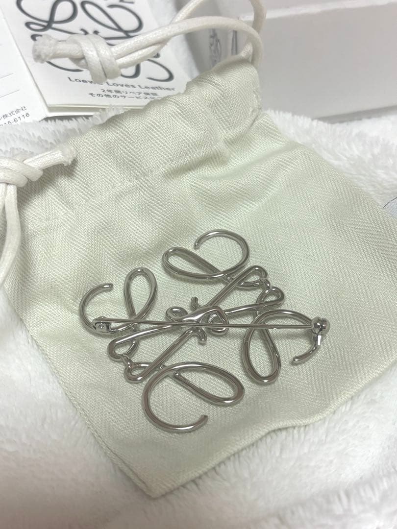 LOEWE シルバーブローチ