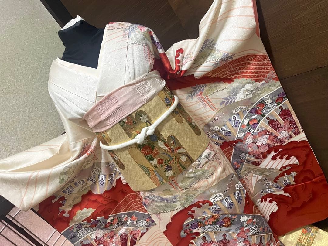 振袖 フルセット6点サイズM〜Ｌ駒刺繍　片輪車吉祥花文　金銀彩　正絹