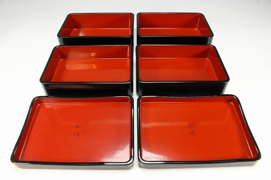 漆器 瓢窓 三段重 手提げ器 二段蓋物 弁当 一対 月見 正月(K-XA770)