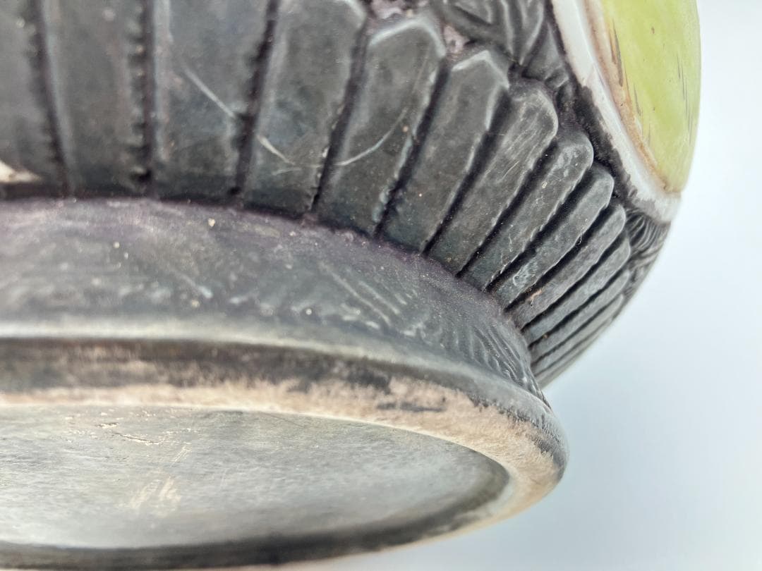 【中国美術】『黒陶四耳唐子図壺』　高さ：２３ｃｍ　花瓶　花生　置物　黒釉