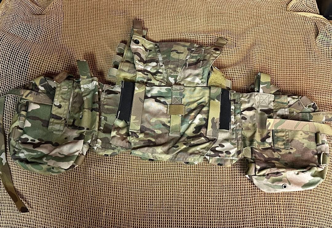 実Crye Precision AVS Detachable Chest Rig