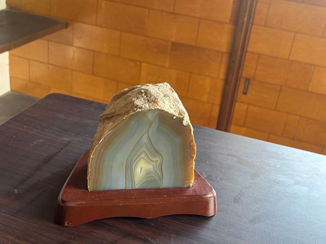 瑪瑙　めのう アゲート装飾品 木製台座付き