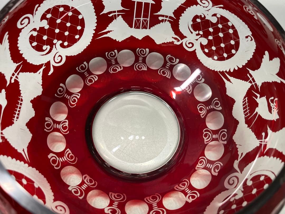 ボヘミアガラス　赤被せ切子　大鉢　クリスマス風