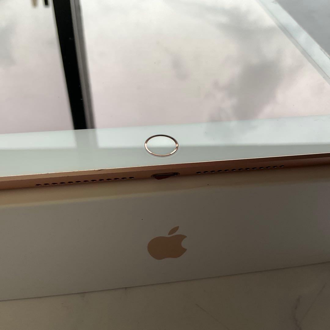 【良品】Apple iPad 第6世代 Wi-Fi 32GB