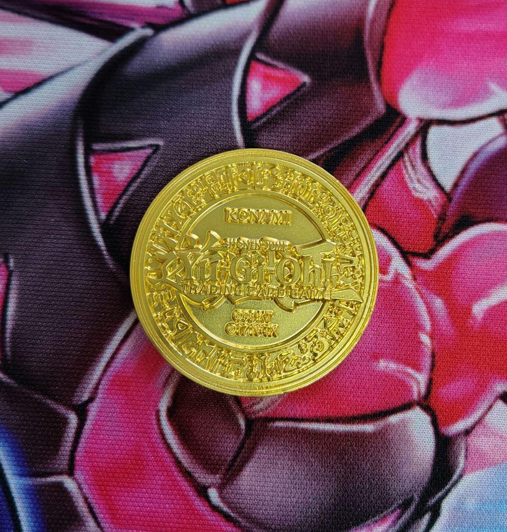 遊戯王 公式 ブラック・マジシャン・ガール YCS 金 英語版