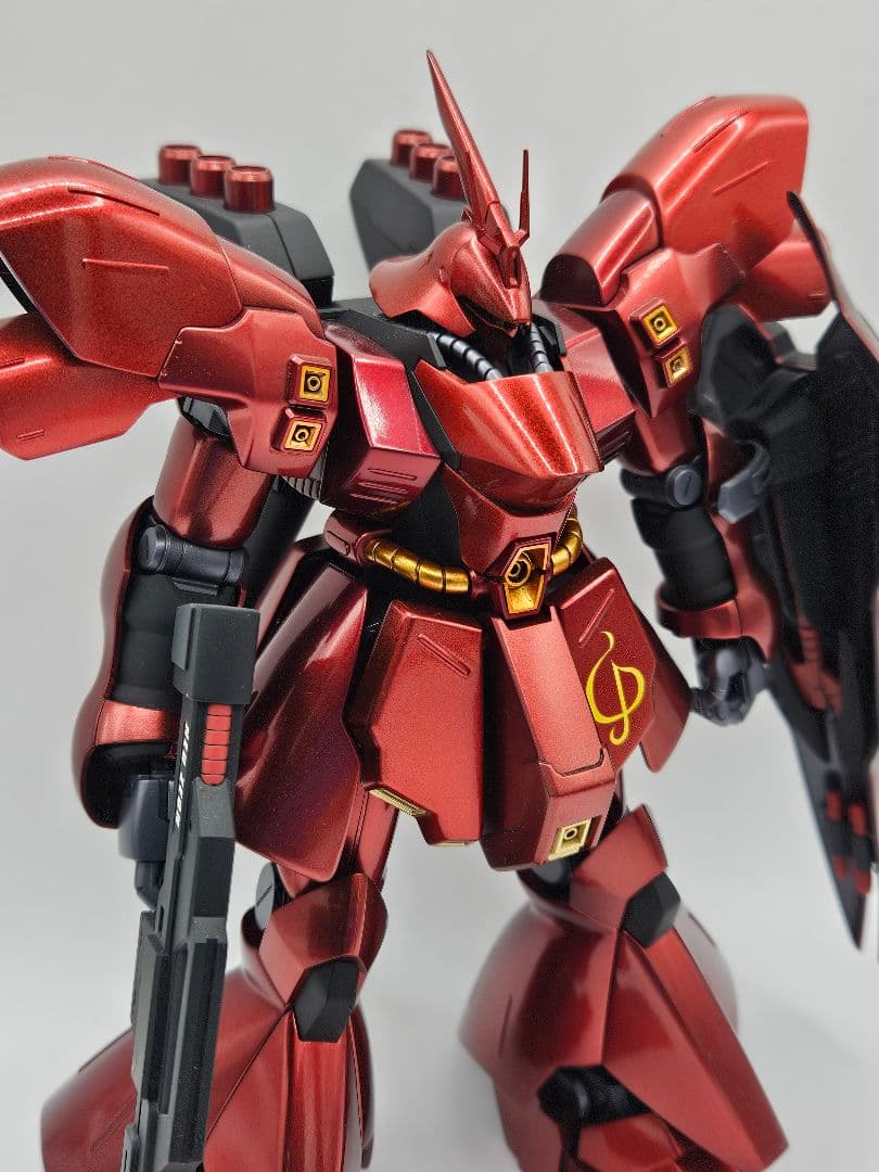 HGサザビー　全塗装完成品