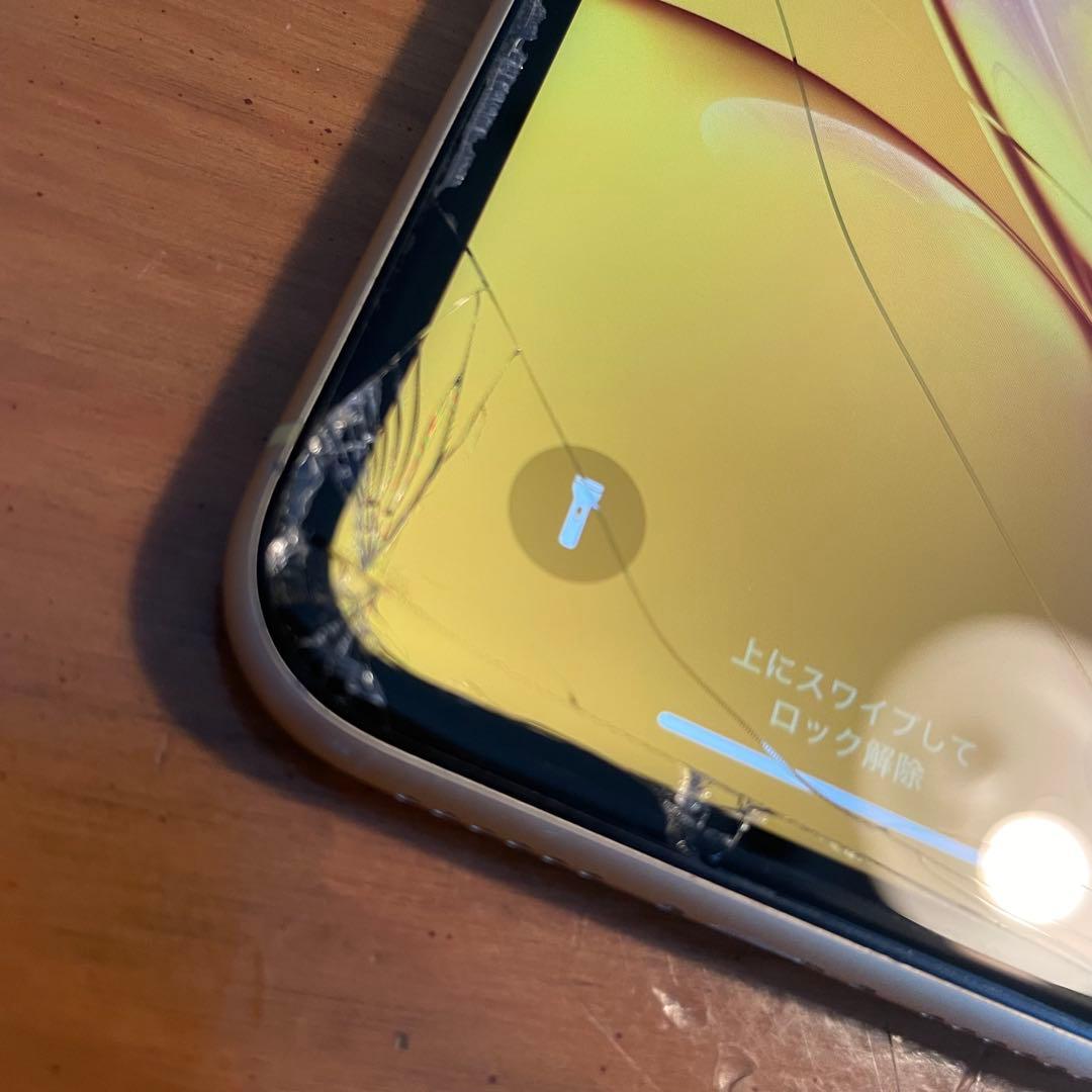 iPhone XR イエロー 画面・背面にひびあり　128GB