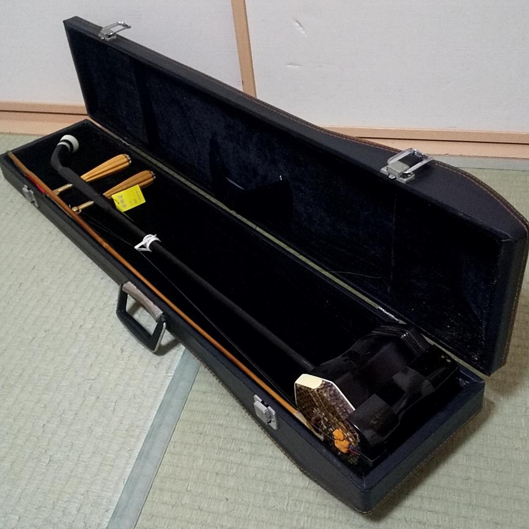 二胡 蛇皮 民族楽器 敦煌牌 上海 弓 ケース付き 弦楽器　六角筒