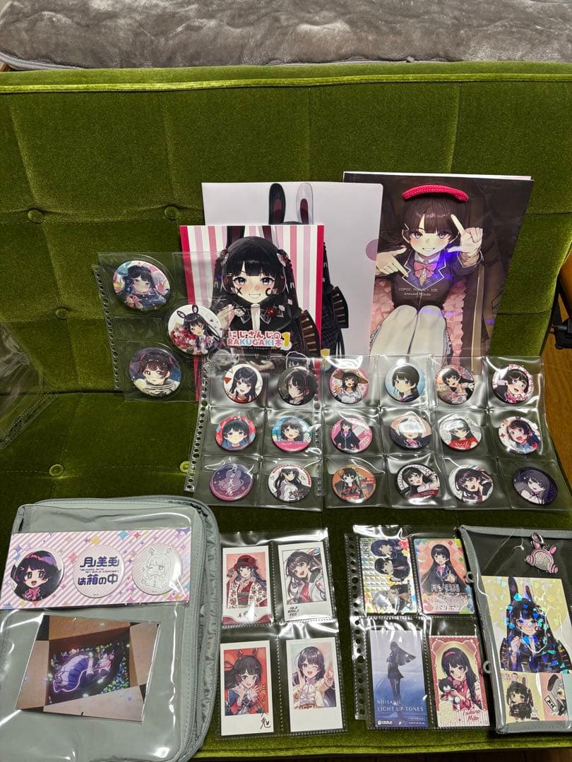 月ノ美兎 グッズ まとめ (無印 コレクションケース付き)