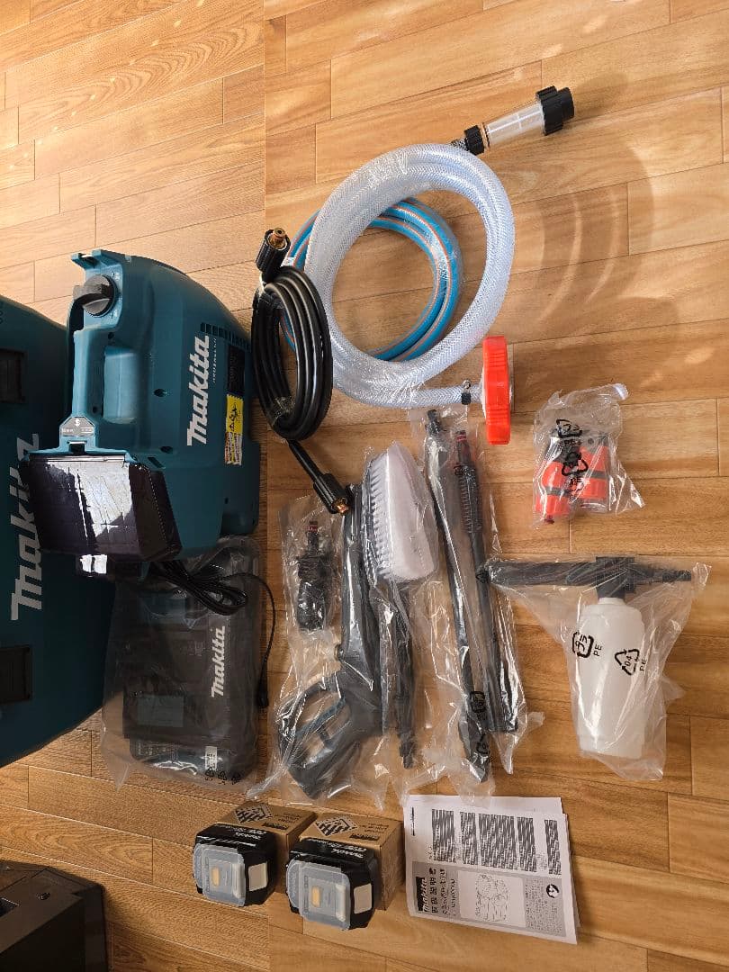 マキタ HM080DPG2 充電式高圧洗浄機