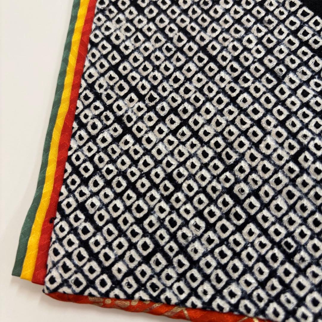 サラ　AK-7092 AK-6983 振袖 モノトーン 総絞り 箔押しの