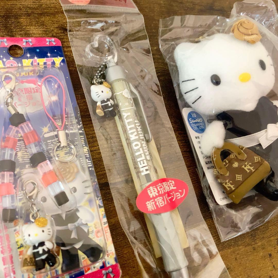 希少　ご当地キティ　東京限定 新宿バージョン　 ぬいぐるみ/根付/ボールペン3点