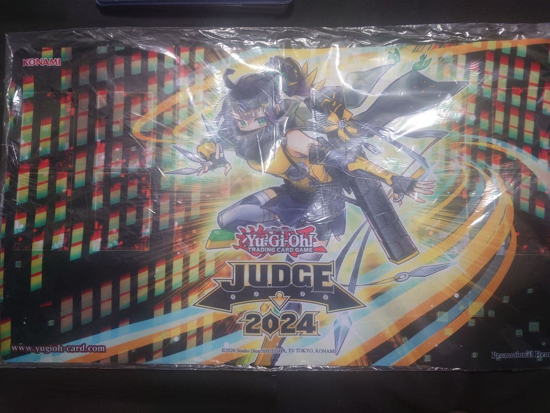 遊戯王 未開封 公式 海外 リトルナイト プレイマット