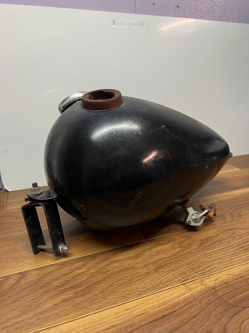 【送料込み】ガソリンタンク⭐︎ハーレーなどに