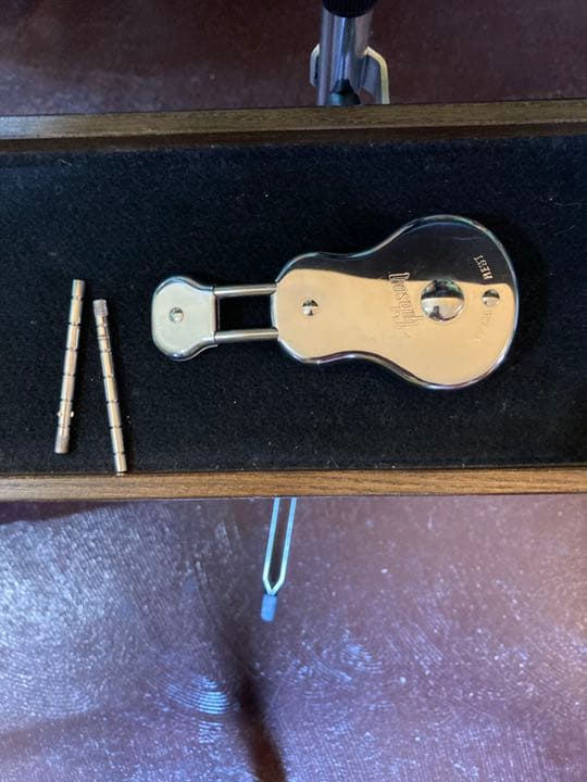 ギター Gibson VIBRA-REST