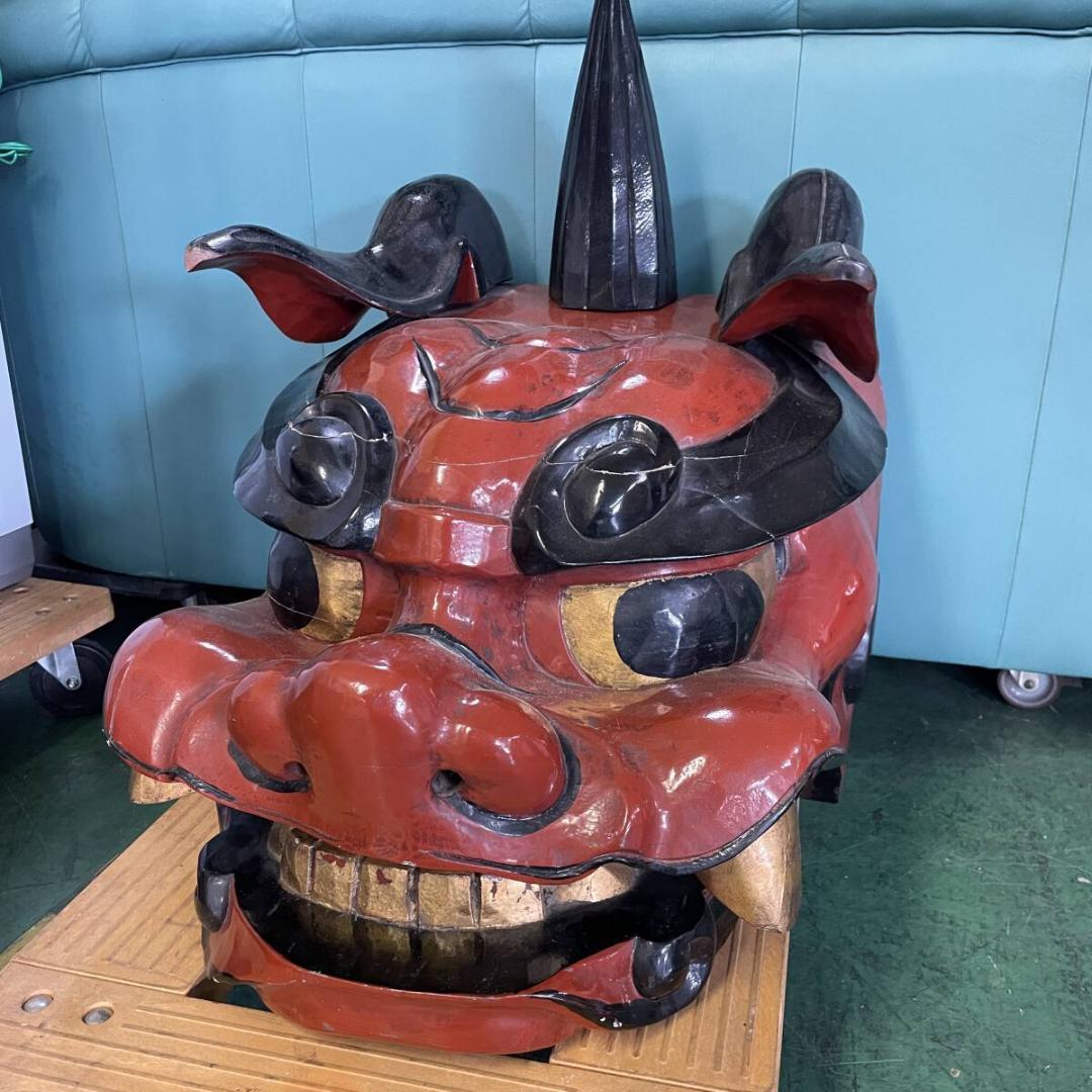 特大　獅子頭　獅子舞　伝統工芸　木彫り　彫刻　縁起物　置物　お正月　XＺ3509