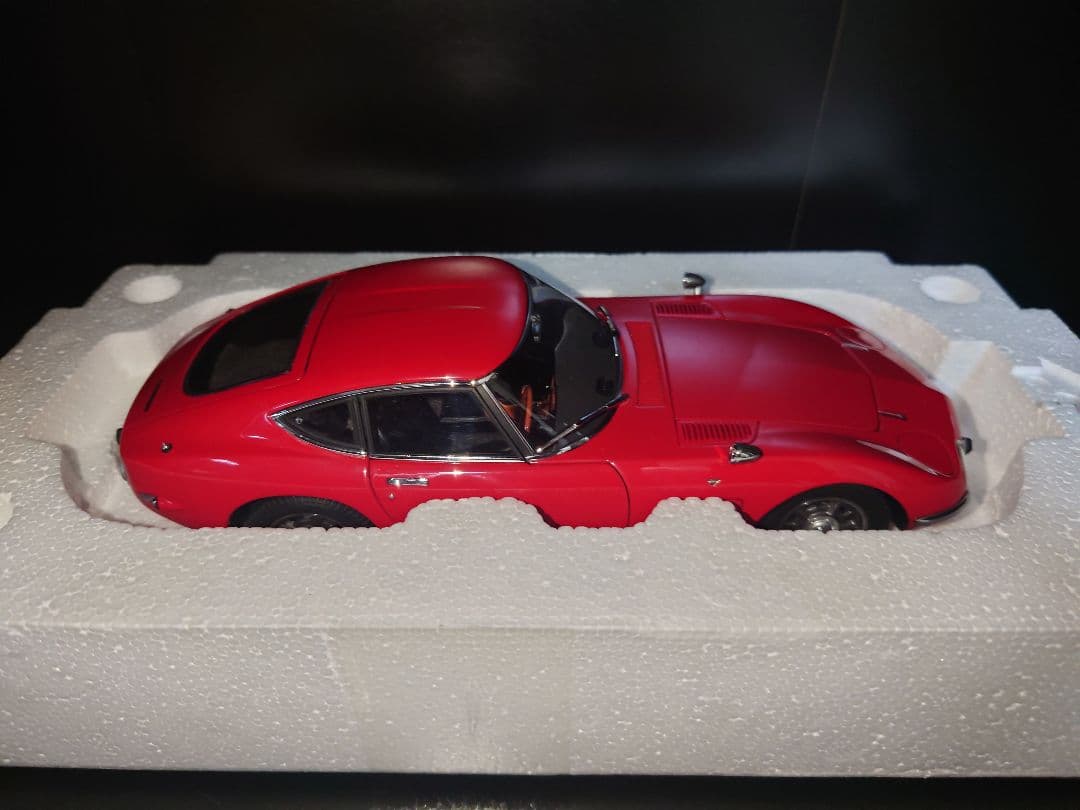 ミニカー 1/18 TOYOTA 2000ft Coupe