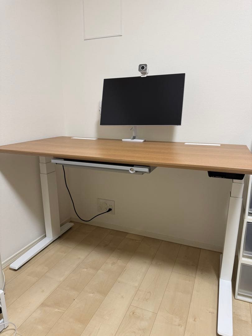 オカムラ Swift(スイフト) 1350昇降デスク 2022年製